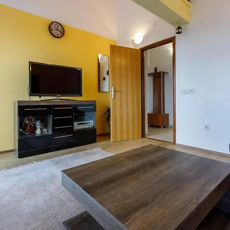 Dolloree Apartment *